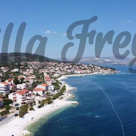Villa Freya - Vacation House Слатине Екстериор снимка