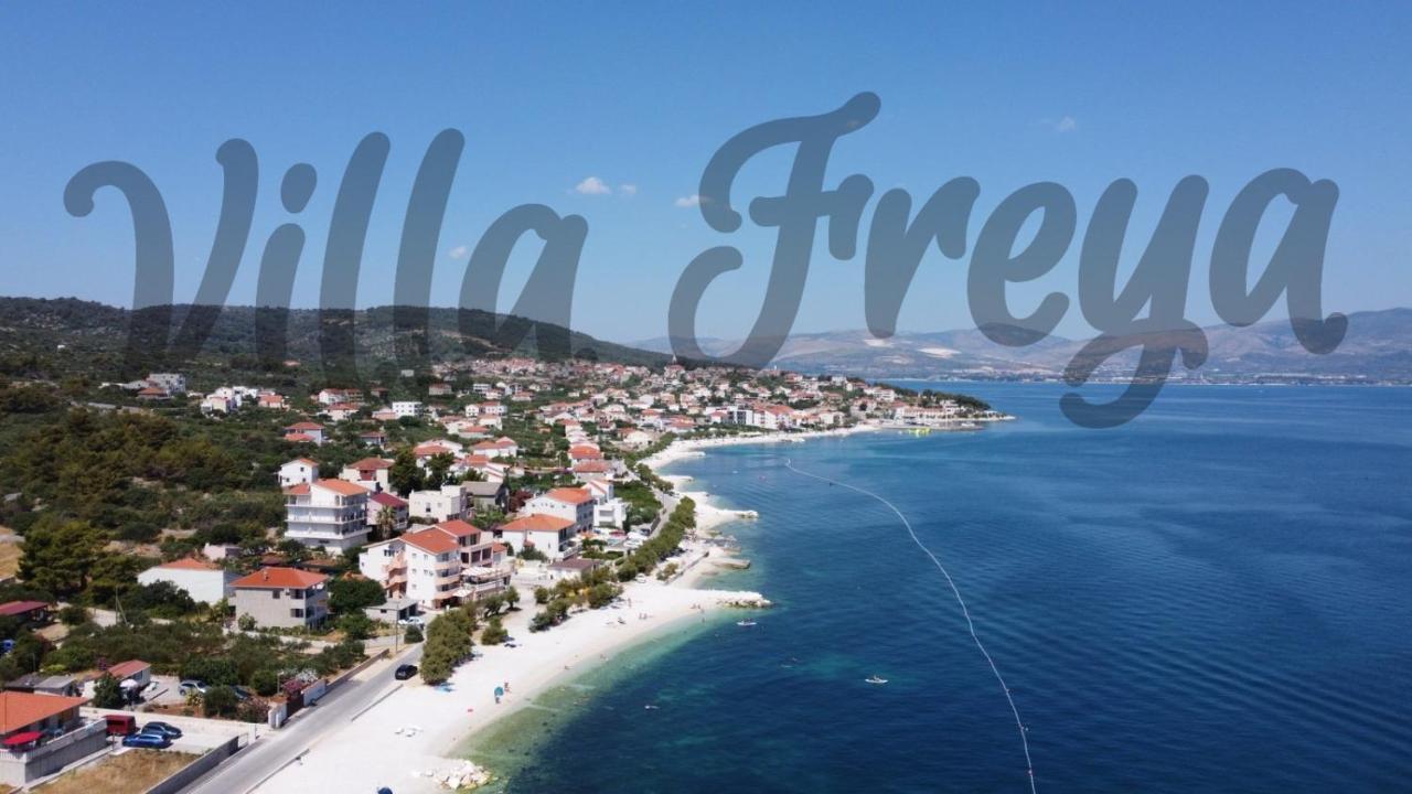 Villa Freya - Vacation House Слатине Екстериор снимка