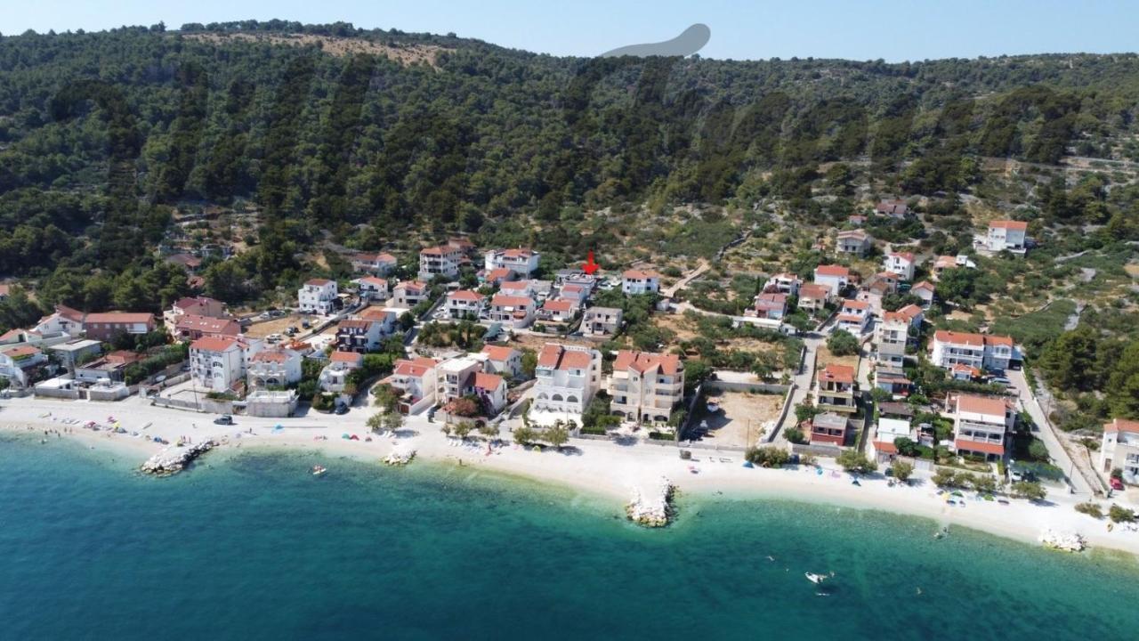 Villa Freya - Vacation House Слатине Екстериор снимка