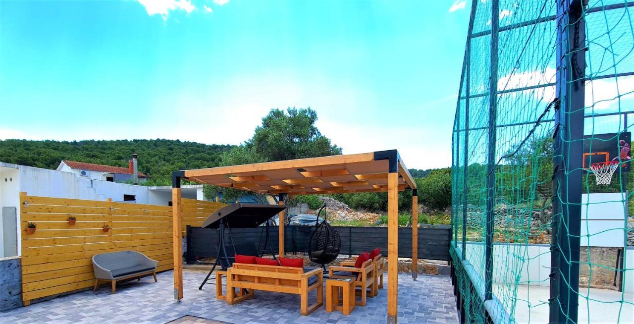 Villa Freya - Vacation House Слатине Екстериор снимка