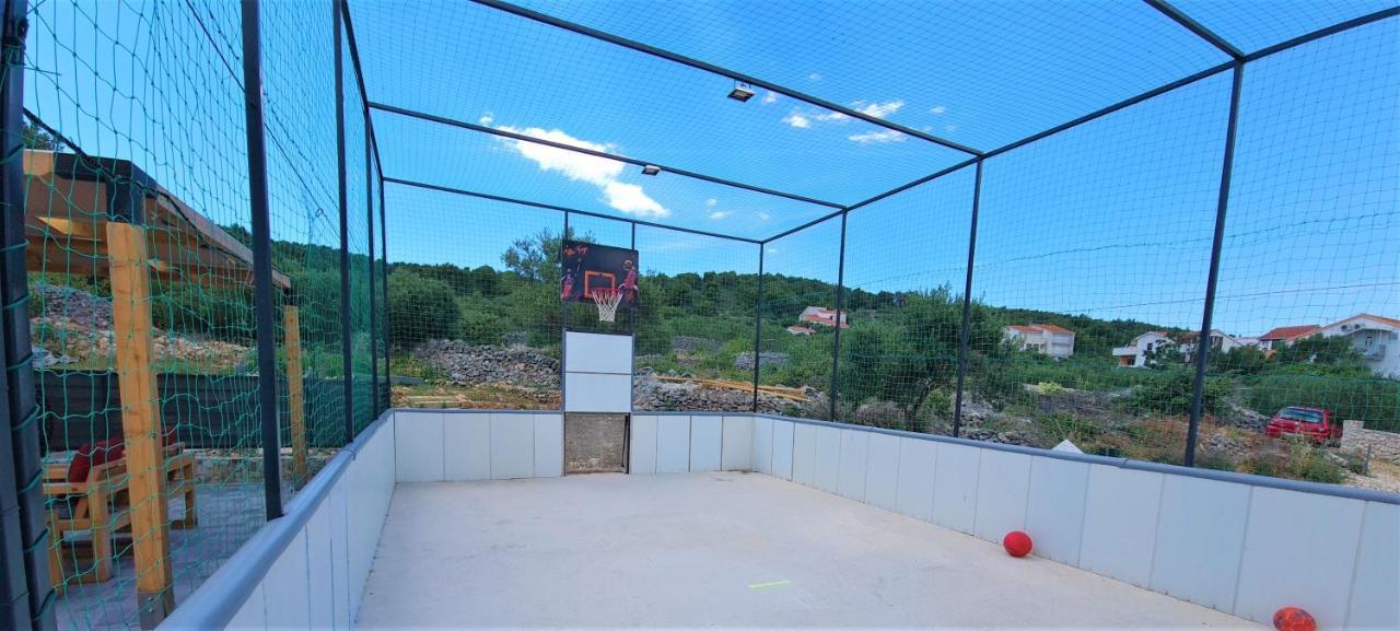 Villa Freya - Vacation House Слатине Екстериор снимка