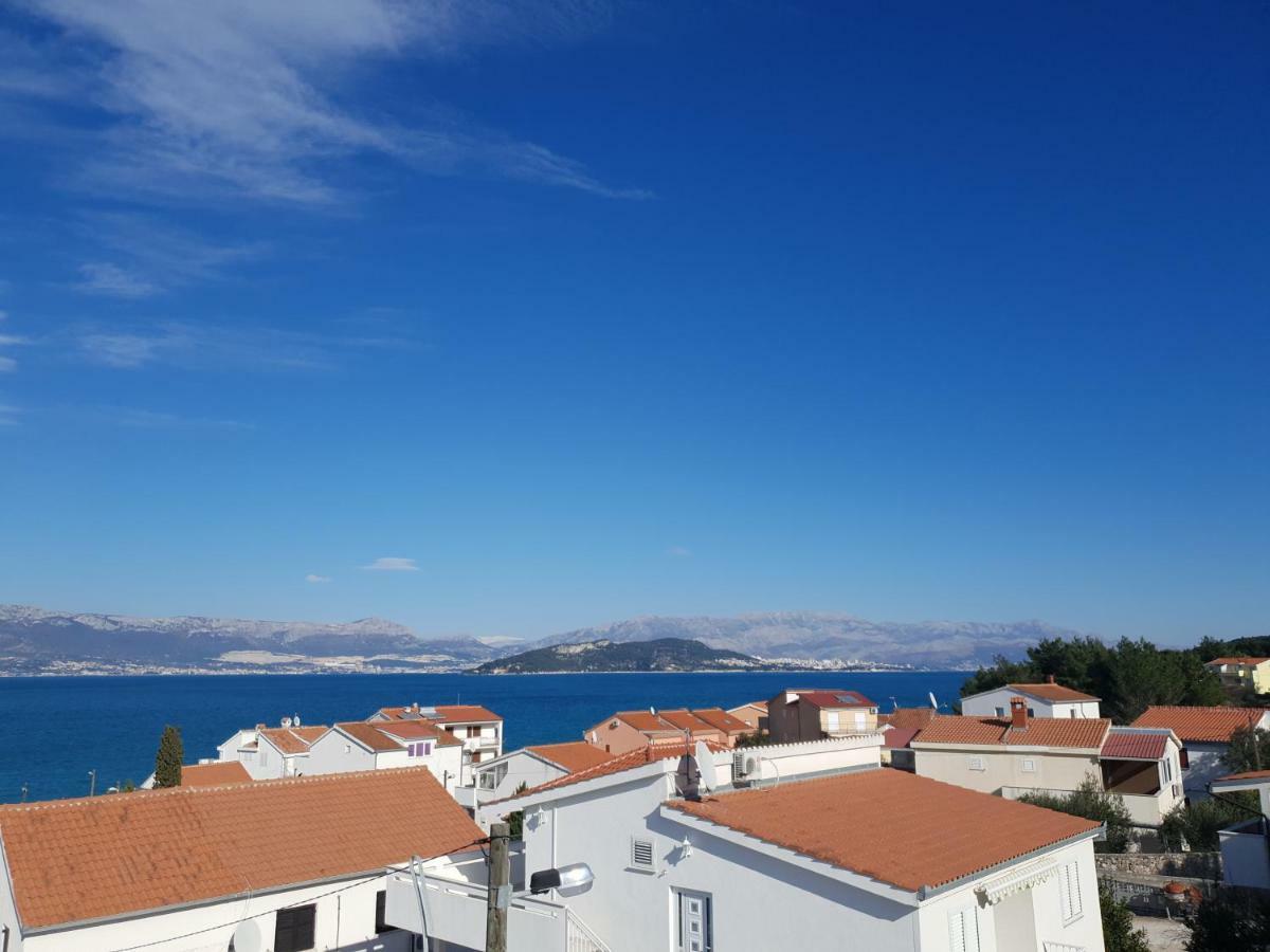 Villa Freya - Vacation House Слатине Екстериор снимка