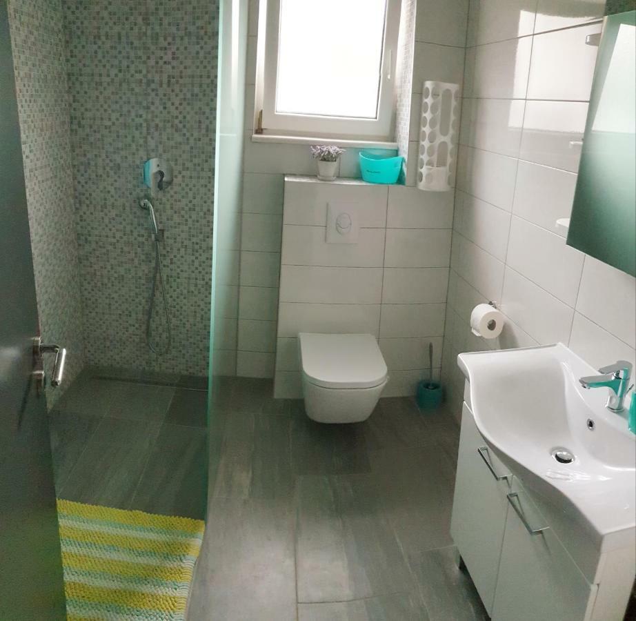 Villa Freya - Vacation House Слатине Екстериор снимка