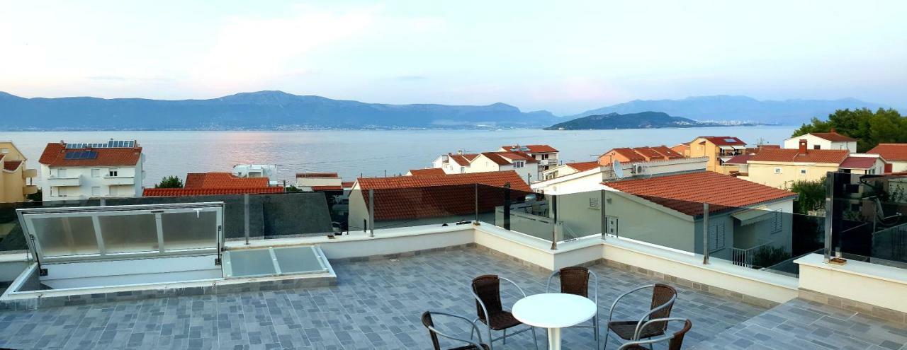 Villa Freya - Vacation House Слатине Екстериор снимка